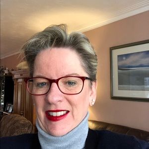 Meet your Posher, Liz